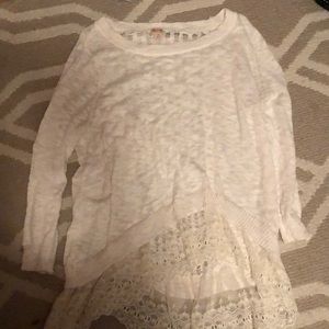 Sweater with lace underlay! High low length